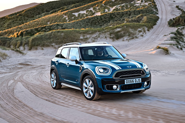 MINI Countryman tai Viet Nam dang giam toi 10% gia tri xe thang 9-Hinh-10