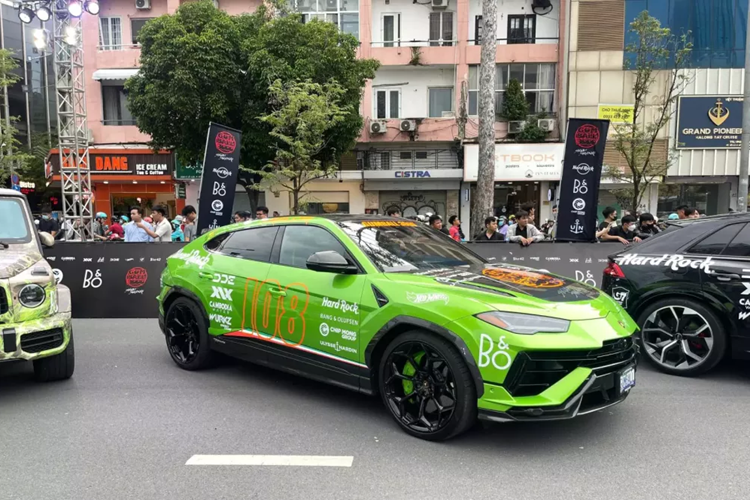 Chiec Lamborghini Urus dat nhat the gioi lan dau den Viet Nam-Hinh-9