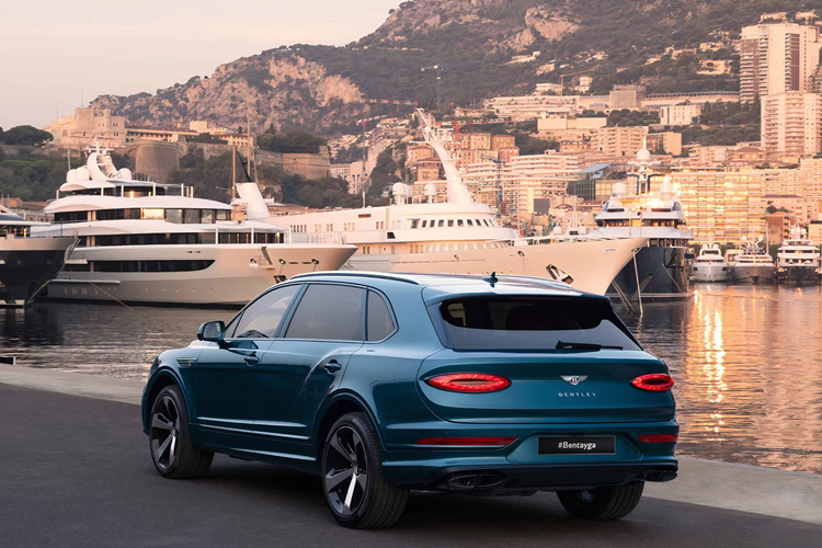 Ngam Bentley Bentayga Azure Riviera Collection sieu sang dac biet-Hinh-11