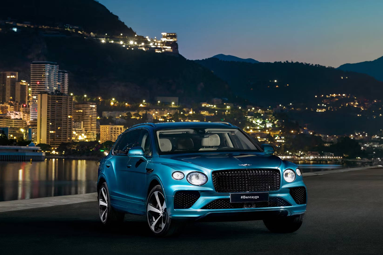 Ngam Bentley Bentayga Azure Riviera Collection sieu sang dac biet-Hinh-2