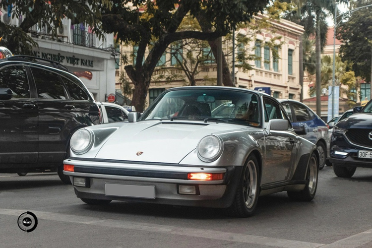 Porsche 930 Turbo 