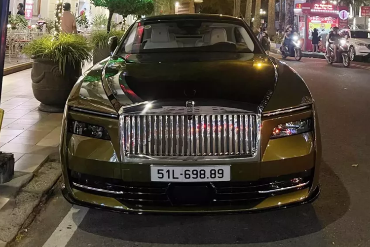 Rolls-Royce Spectre thu 2 cua dai gia Sai Gon, khong duoi 25 ty-Hinh-3