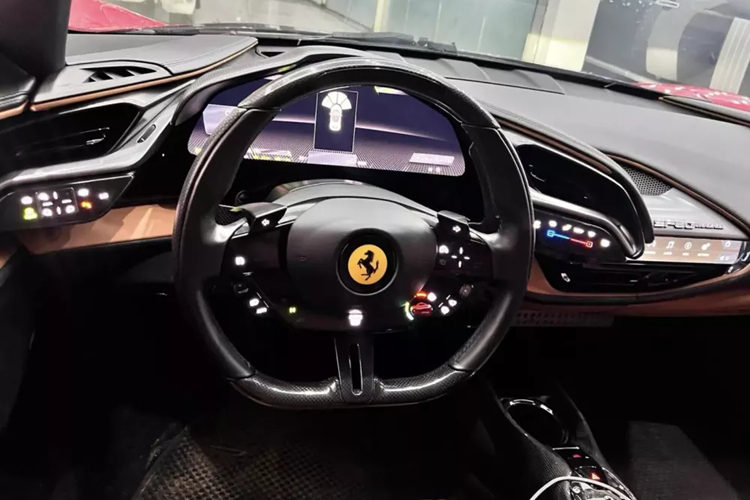 Ferrari SF90 Stradale cua chong cu Le Quyen ban 23 ty ve Ha Noi-Hinh-4