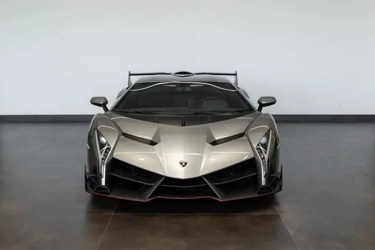 Lamborghini Veneno Coupe giam gia, cho dai gia mua tra gop-Hinh-2