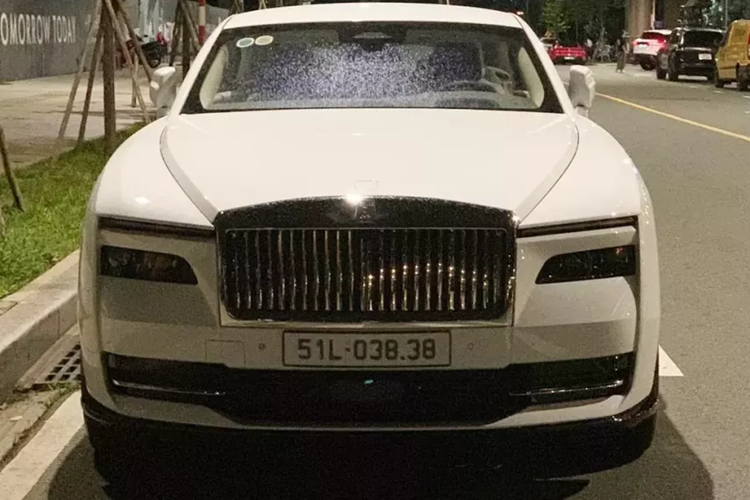 Bo doi Rolls-Royce sieu sang bien cap 38 cua dai gia Minh Nhua-Hinh-3