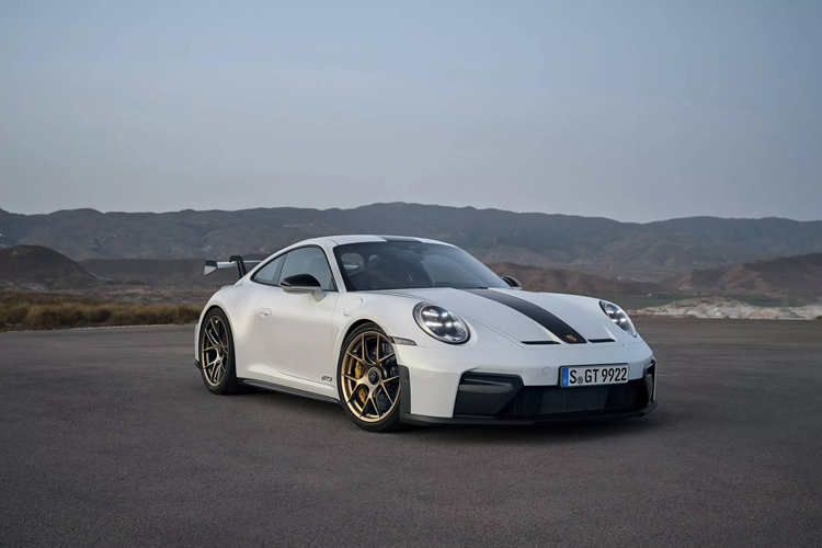 Porsche 911 GT3 2025 manh 502 ma luc, gia hon 5,6 ty dong