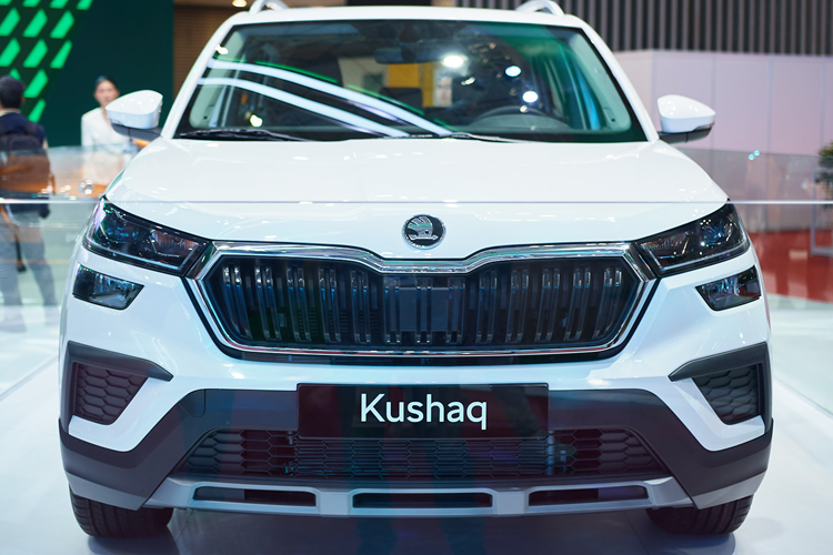 Skoda Kushaq 2025 chinh thuc ra mat Viet Nam, 