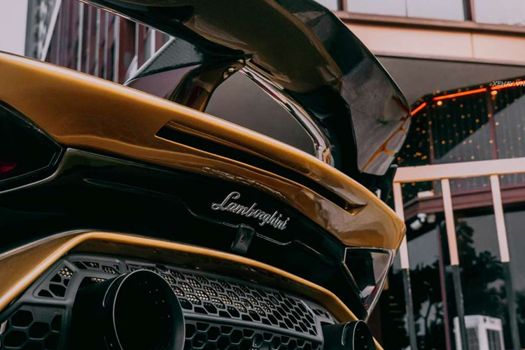 Ngam Lamborghini Aventador SVJ tien ty “cuc doc