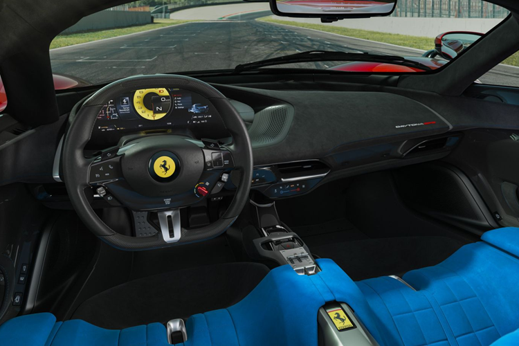 Dai ly sieu xe Duc rao ban Ferrari F80 hon 147 ty dong-Hinh-4