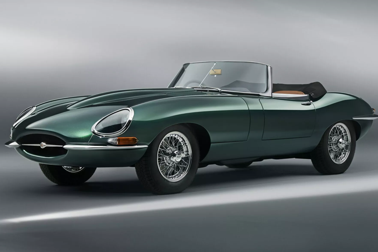 Jaguar xuat xuong cap E-Type co dien dinh da quy va vang