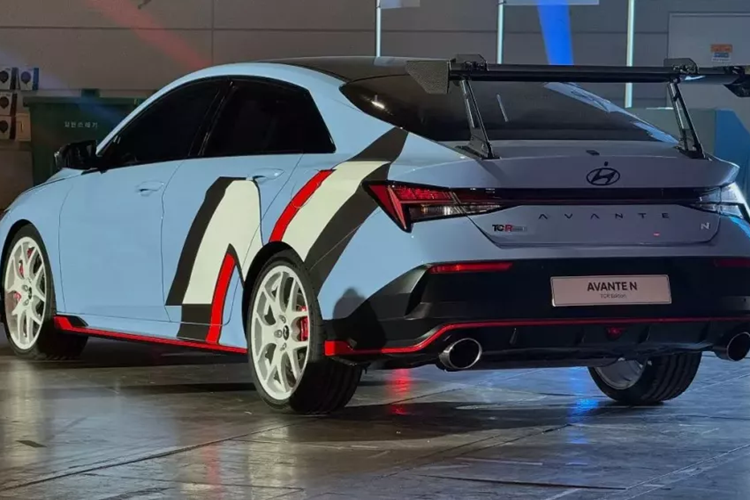 Hyundai Elantra N TCR Edition 