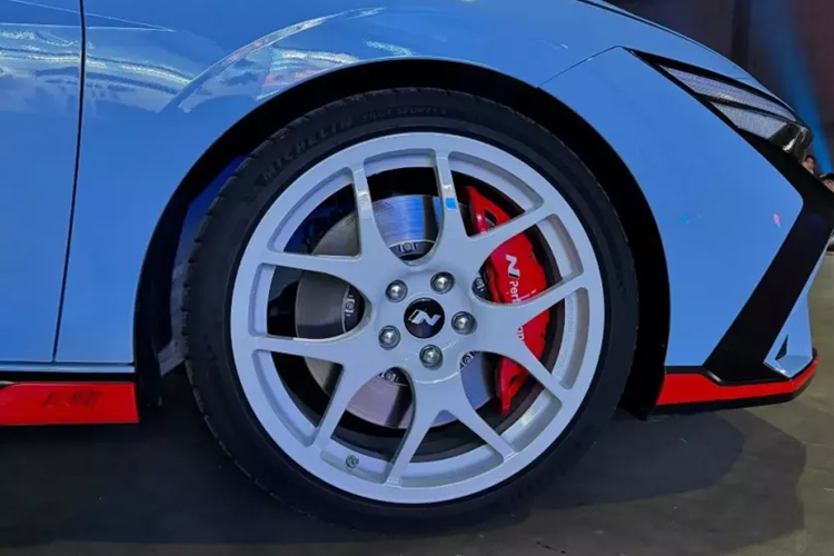 Hyundai Elantra N TCR Edition 
