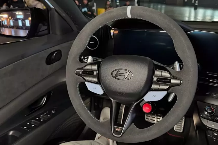 Hyundai Elantra N TCR Edition 