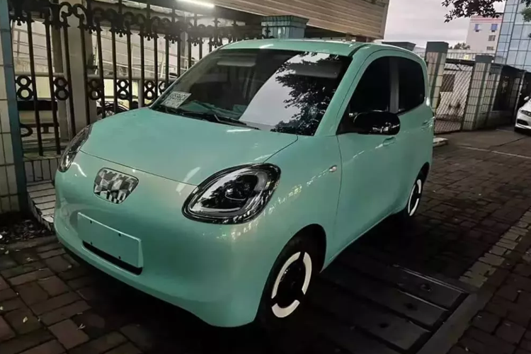 Wuling Hongguang Mini EV 2025 sieu re, cho ngay ve Viet Nam-Hinh-2