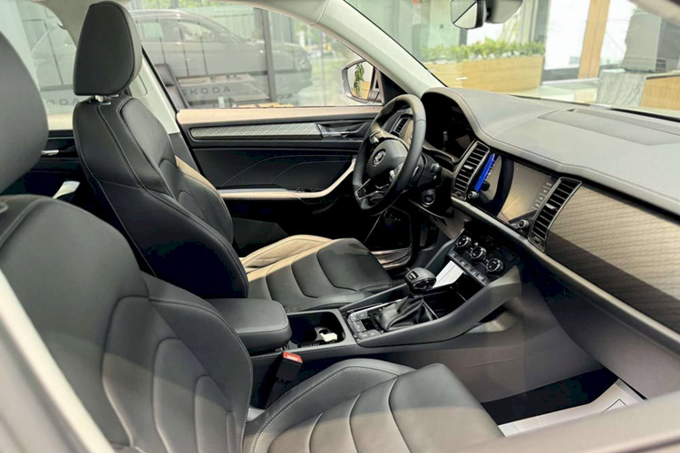 Skoda Kodiaq tai Viet Nam dang giam den 166 trieu dong-Hinh-6