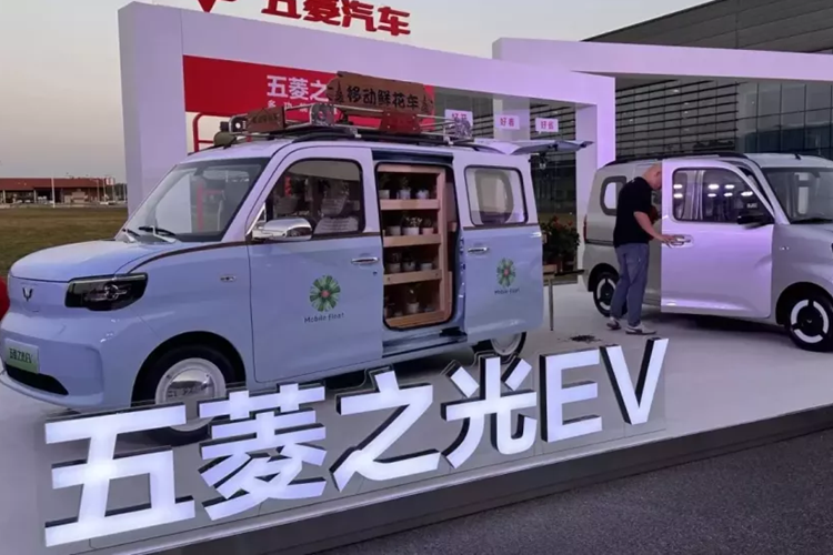 Wuling Zhiguang EV - Kei-car Trung Quoc sieu re chi 165 trieu dong-Hinh-2