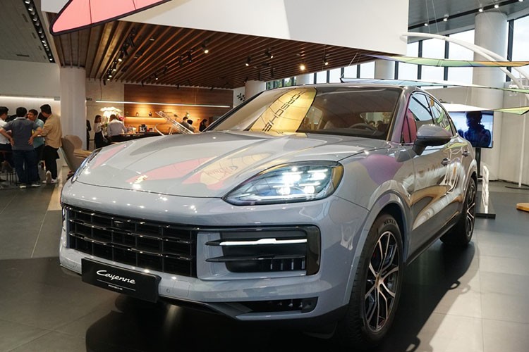 Trung ve Bui Hoang Viet Anh tau Porsche Cayenne gia 5,8 ty-Hinh-10