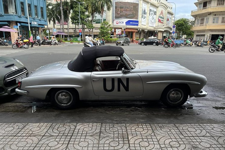 Tan thay Mercedes-Benz 190 SL gan 5 ty cua Dang Le Nguyen Vu-Hinh-6