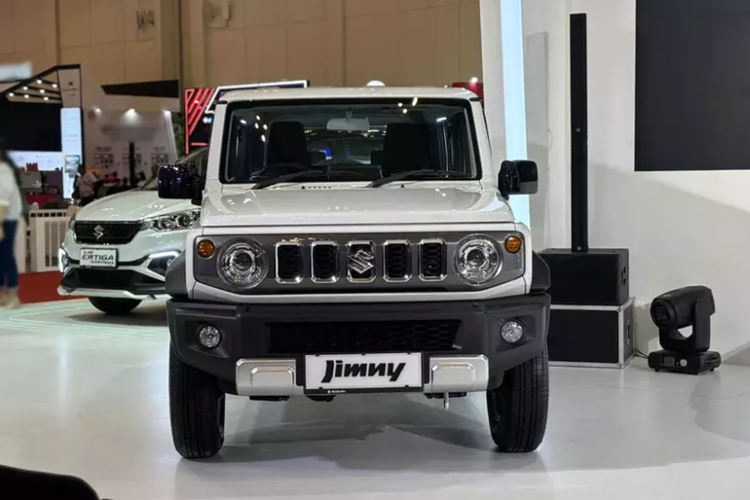 Suzuki Jimny 5 cua dac biet tu 782 trieu dong, gioi han 100 chiec-Hinh-7