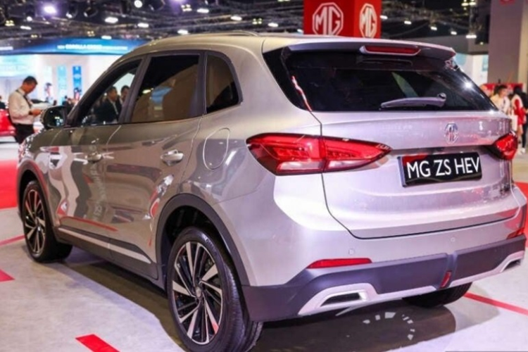 MG ZS Hybrid 