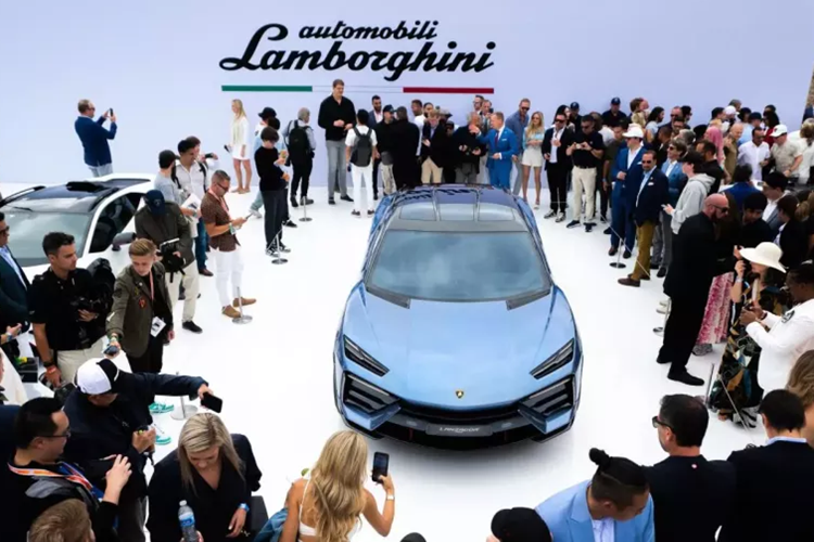 Lamborghini Lanzador hoan ra mat den 2029, Minh Nhua mat vui