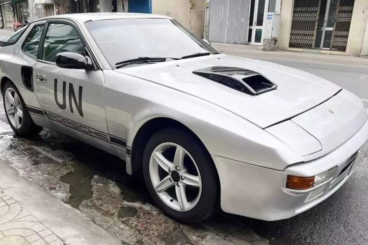 Porsche 944 cua Qua Vu 