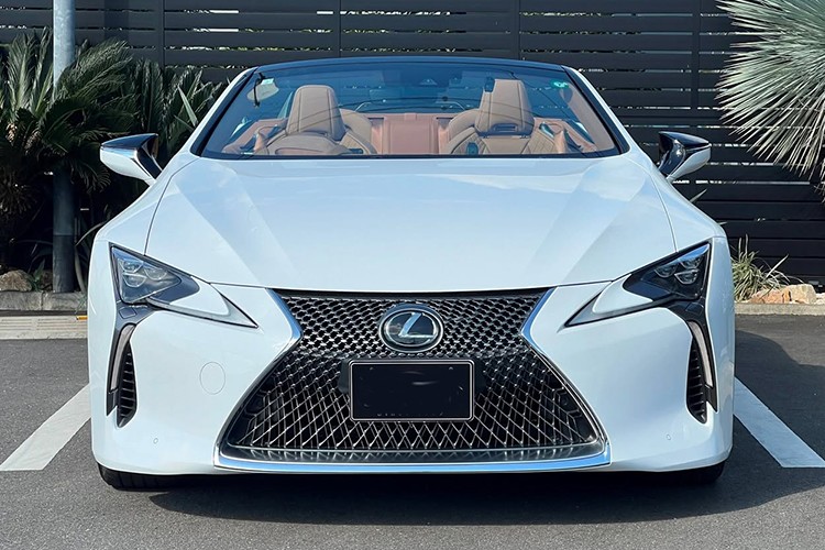 Lexus LC 500 Convertible hon 10 ty doc nhat Viet Nam 