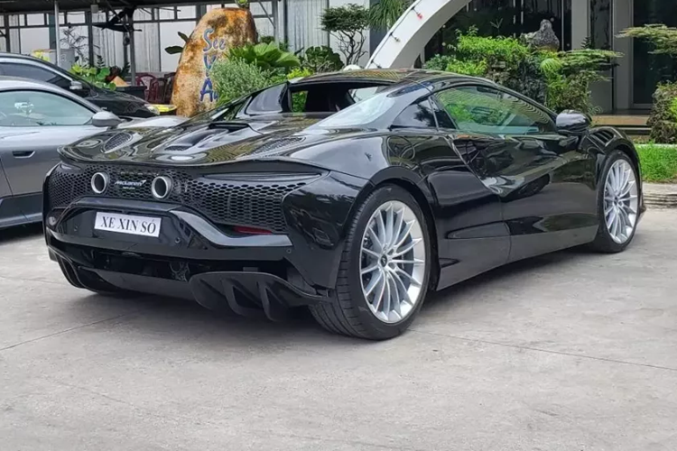 McLaren Artura Spider thu 2 ve Viet Nam cua dai gia Vung Tau-Hinh-3