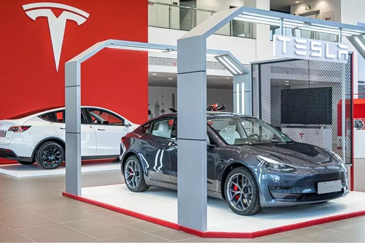 Tesla Model Y la chiec oto ban chay nhat Trung Quoc nam 2024