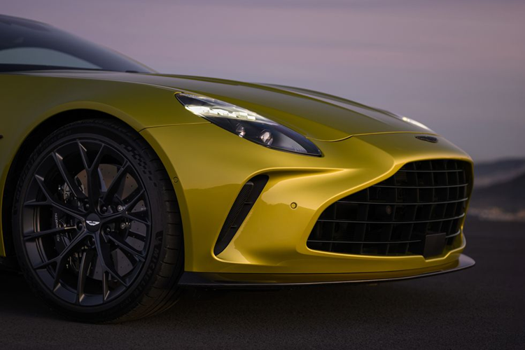 Sieu xe Aston Martin Vantage Roadster 2025 ra mat co gi hay?-Hinh-4
