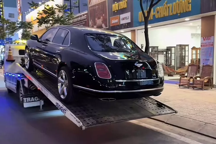 Bentley Mulsanne Le Mans gan 10 ty doc nhat 