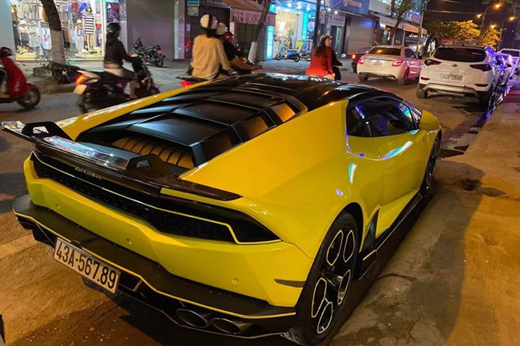 Lamborghini Huracan bien 