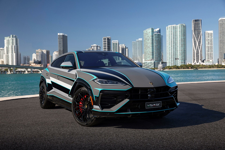 Day la chiec sieu SUV Lamborghini Urus SE 