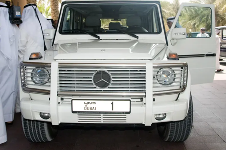 Mercedes-AMG G63 V12 dac biet 