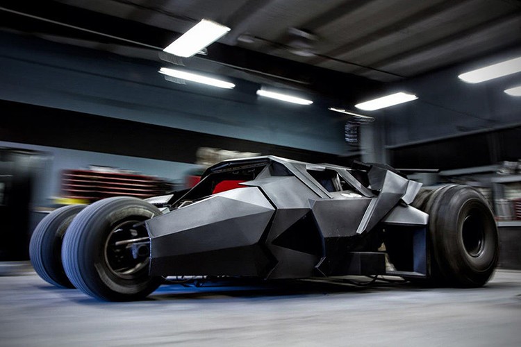 Batmobile Tumbler gioi han chi 10 xe, ban ra tu hon 71 ty dong-Hinh-9