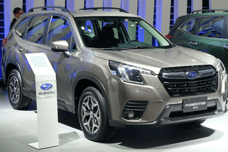 Subaru Forester tiep tuc 