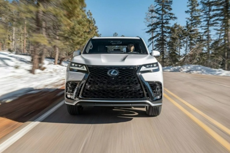 Lexus LX 2025 tăng giá mạnh - bỏ tiêu chuẩn, thêm bản hybrid - Hình 2 Lexus LX 2025 tang gia manh - bo tieu chuan, them ban hybrid-Hinh-2