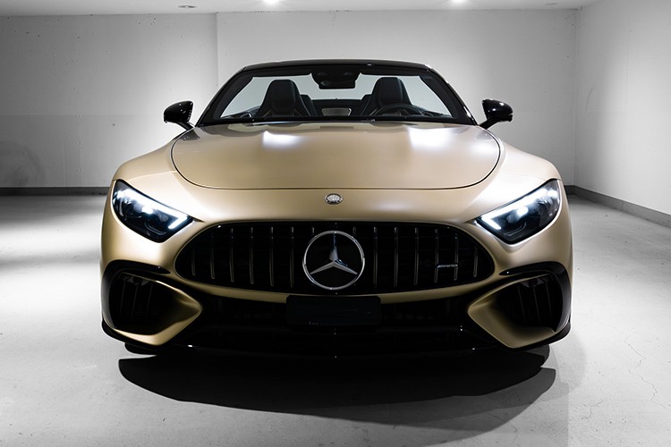 Ra mat Mercedes-AMG SL63 Manufaktur Golden Coast gioi han 100 chiec-Hinh-4