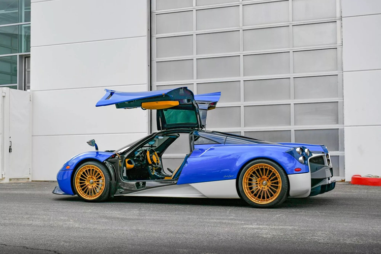 Pagani Huayra 