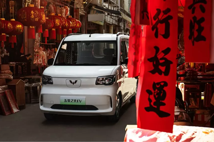 Wuling Zhiguang oto re ngang Honda SH co co hoi ve Viet Nam?