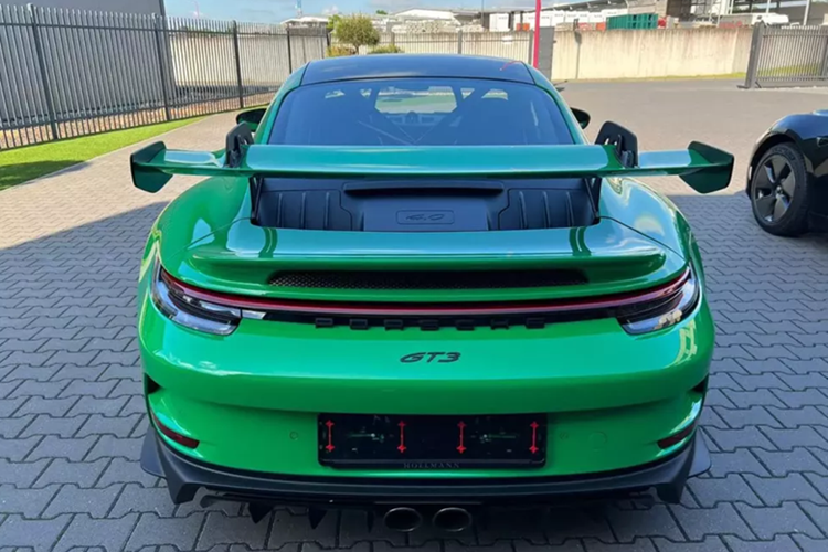 Porsche 911 GT3 moi tinh, rao ban re hon chinh hang nhieu ty dong-Hinh-2