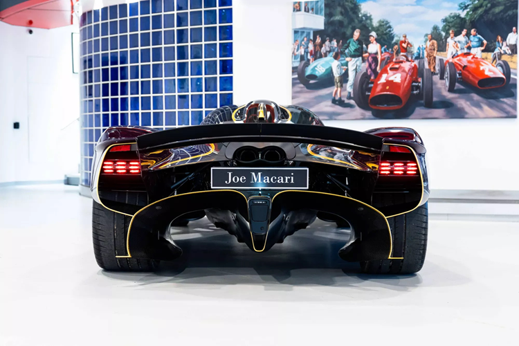 Ngam Aston Martin Valkyrie phien ban “dien ro” Anemos dat vang 24k-Hinh-11