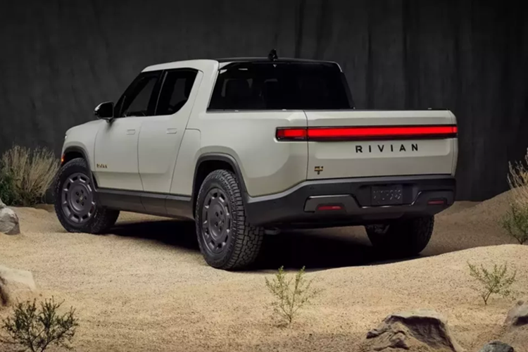 Rivian R1 California Dune Edition gia 99.900 USD, manh 850 ma luc-Hinh-3