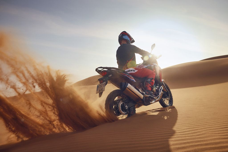 Honda CRF1100L Africa Twin hon 620 trieu, dat hon oto Kia Seltos-Hinh-6