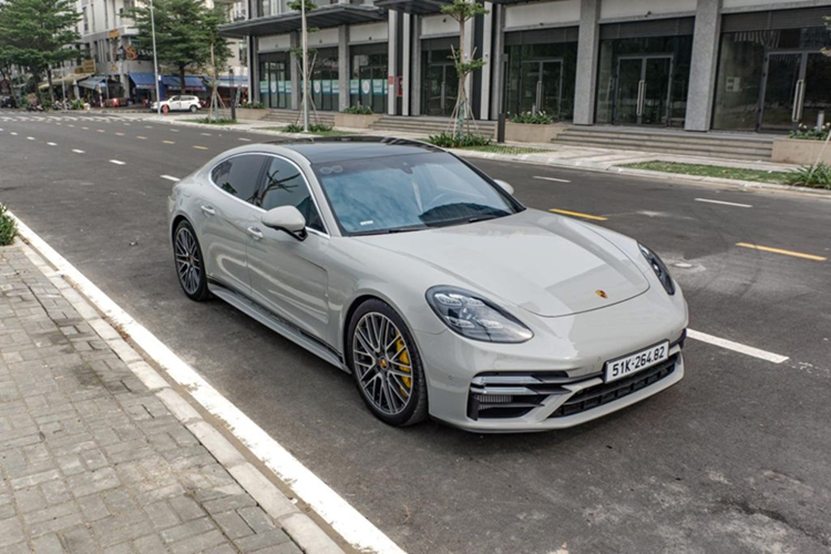 Porsche Panamera Turbo S cua 