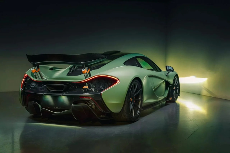 Đấu giá McLaren P1 Satin Camo Green odo 130km độc nhất thế giới - Hình 13 Dau gia McLaren P1 Satin Camo Green odo 130km doc nhat the gioi-Hinh-13