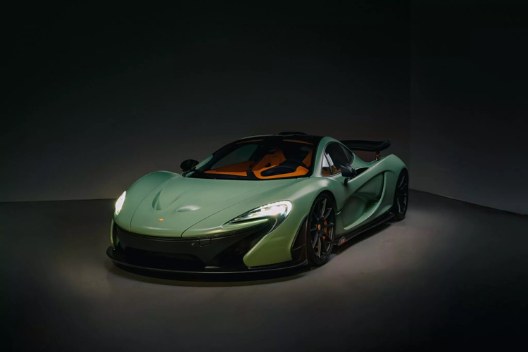 Đấu giá McLaren P1 Satin Camo Green odo 130km độc nhất thế giới - Hình 2 Dau gia McLaren P1 Satin Camo Green odo 130km doc nhat the gioi-Hinh-2