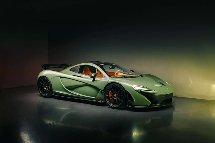 Đấu giá McLaren P1 Satin Camo Green odo 130km độc nhất thế giới - Hình 3 Dau gia McLaren P1 Satin Camo Green odo 130km doc nhat the gioi-Hinh-3