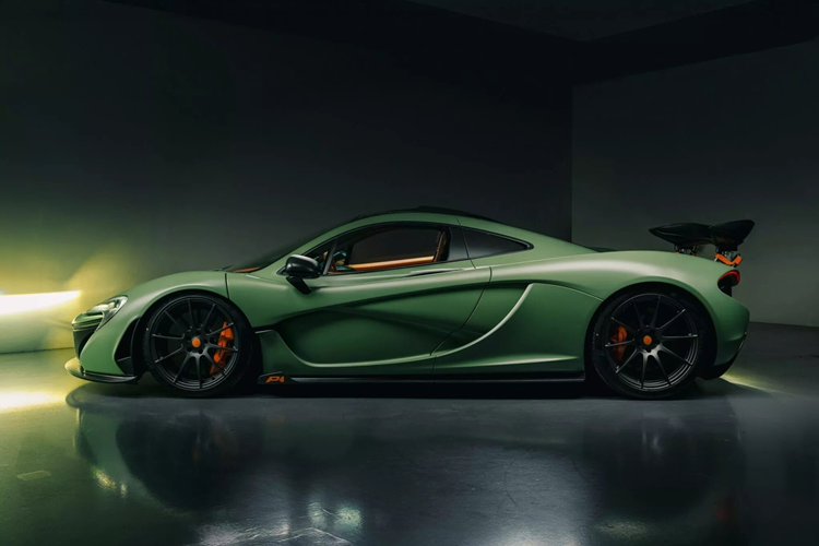 Đấu giá McLaren P1 Satin Camo Green odo 130km độc nhất thế giới - Hình 4 Dau gia McLaren P1 Satin Camo Green odo 130km doc nhat the gioi-Hinh-4