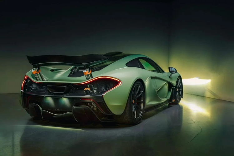 Dau gia McLaren P1 Satin Camo Green odo 130km doc nhat the gioi-Hinh-13